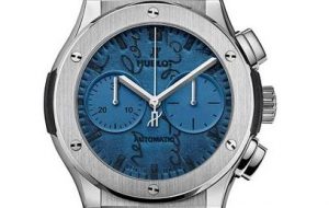 The 45 mm replica Hublot Classic Fusion 521.NX.050B.VR.BER18 watches have blue dials.