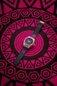 The attractive copy Hublot Big Bang One Click Calavera Catrina watches have many lightful colors.